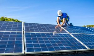 Installation et mise en production des panneaux solaires photovoltaïques à La Verrie